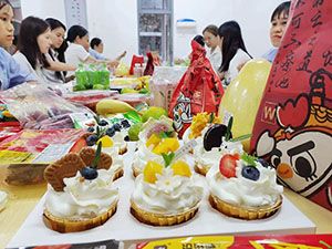 雅香麗化妝用品（深圳）有限公司，八月九月生日會(huì)福利！借此慰勞每一位員工對工作的辛勤勞作以及用心盡責(zé)!